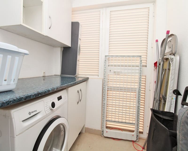 3 soveværelse Lejlighed til salg i Playa Flamenca med swimmingpool - € 225.000 (Ref: 9862439)