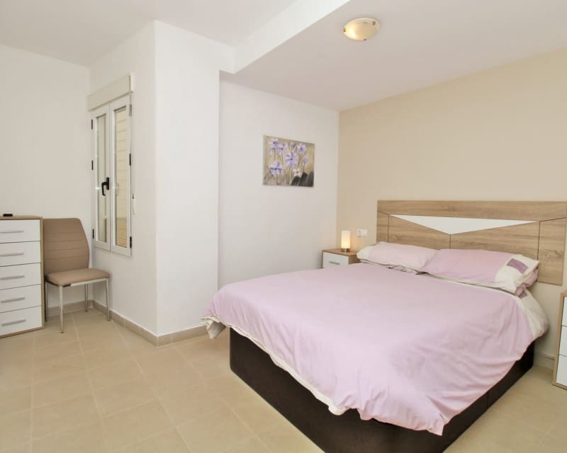 3 soveværelse Lejlighed til salg i Playa Flamenca med swimmingpool - € 225.000 (Ref: 9862439)