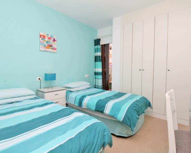 3 soveværelse Lejlighed til salg i Playa Flamenca med swimmingpool - € 225.000 (Ref: 9862439)