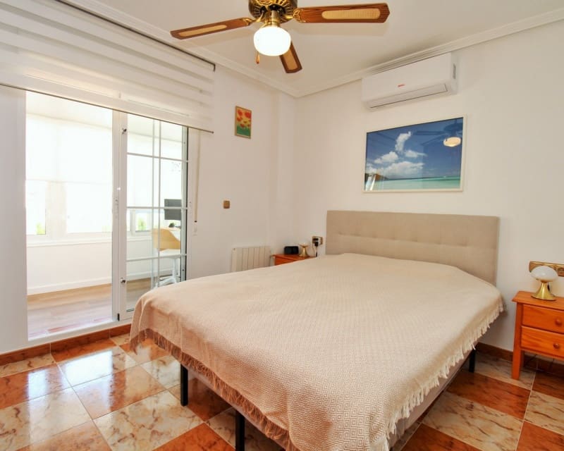 2 soveværelse Villa til salg i Cabo Roig med swimmingpool - € 219.900 (Ref: 9862440)