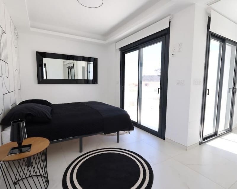 3 bedroom Villa for sale in Los Montesinos with pool - € 699,000 (Ref: 9874341)