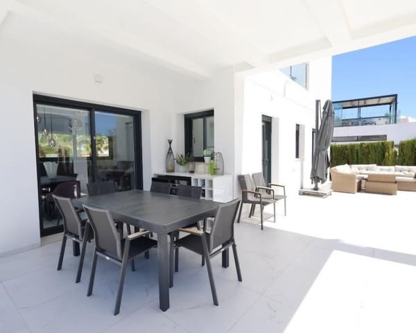 3 quarto Moradia para venda em Los Montesinos com piscina - 699 000 € (Ref: 9874341)