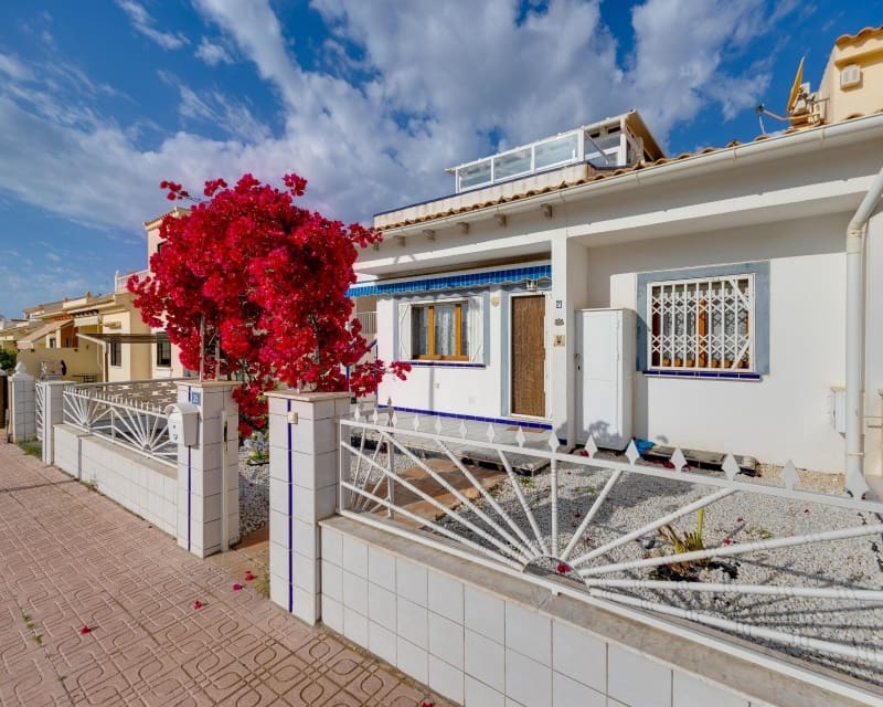 2 bedroom Villa for sale in La Florida - € 186,500 (Ref: 9874343)