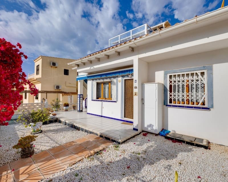2 bedroom Villa for sale in La Florida - € 186,500 (Ref: 9874343)
