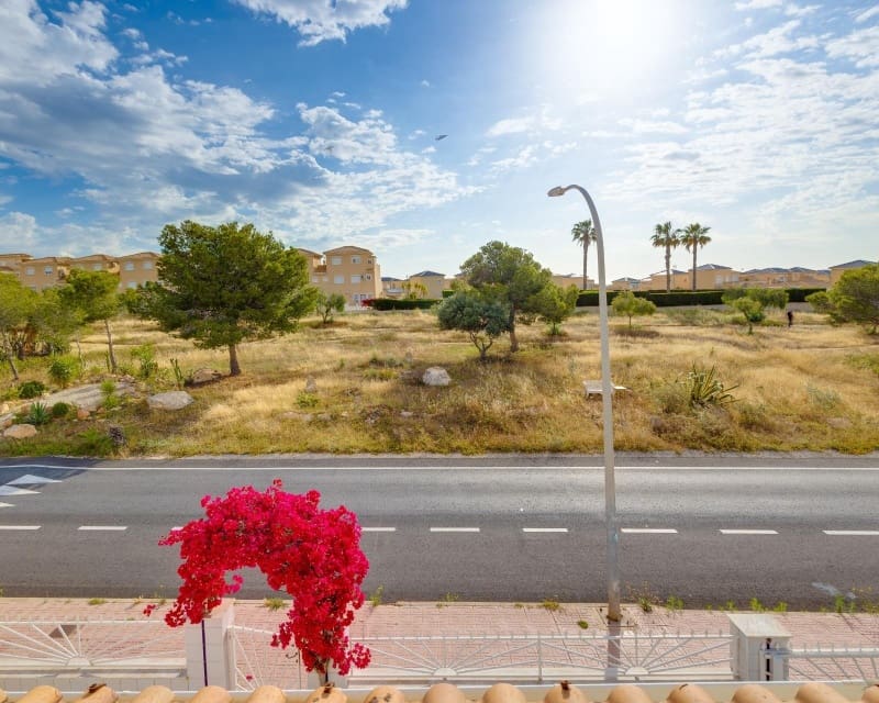 2 bedroom Villa for sale in La Florida - € 186,500 (Ref: 9874343)