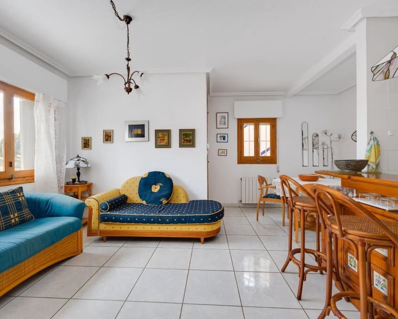 2 bedroom Villa for sale in La Florida - € 186,500 (Ref: 9874343)