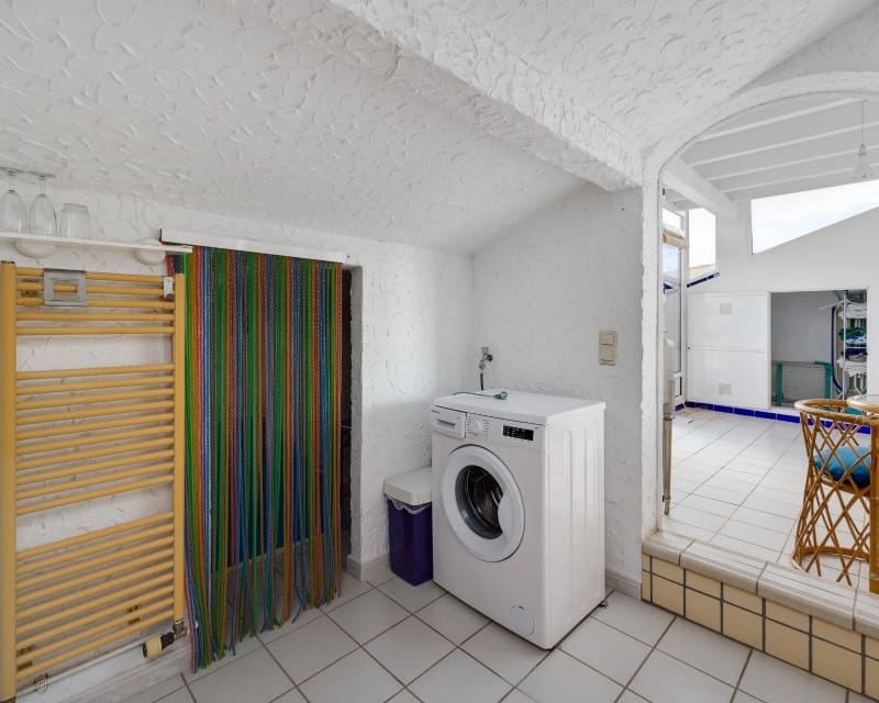 2 bedroom Villa for sale in La Florida - € 186,500 (Ref: 9874343)