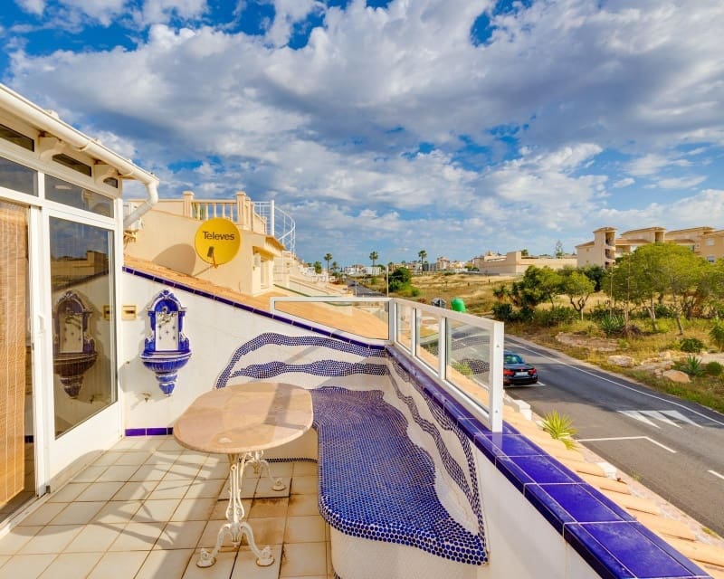 2 bedroom Villa for sale in La Florida - € 186,500 (Ref: 9874343)