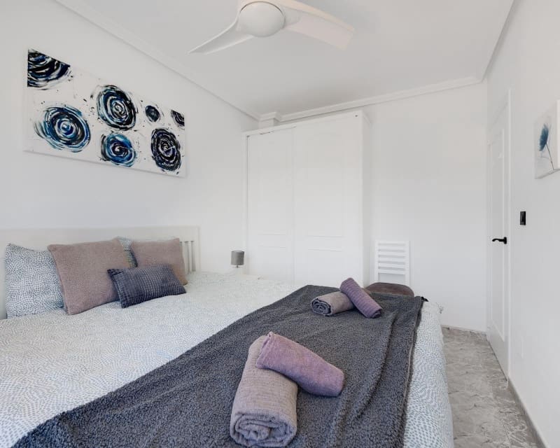 2 soveværelse Lejlighed til salg i La Zenia - € 169.900 (Ref: 9874344)