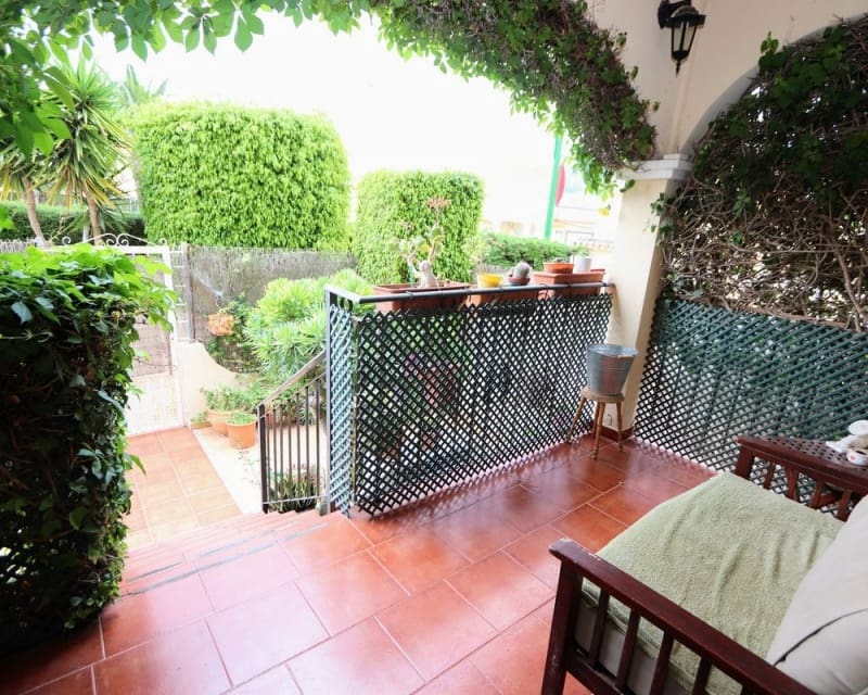 3 soveværelse Lejlighed til salg i Playa Flamenca med swimmingpool - € 194.000 (Ref: 9874345)