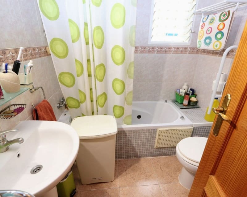 3 soveværelse Lejlighed til salg i Playa Flamenca med swimmingpool - € 194.000 (Ref: 9874345)