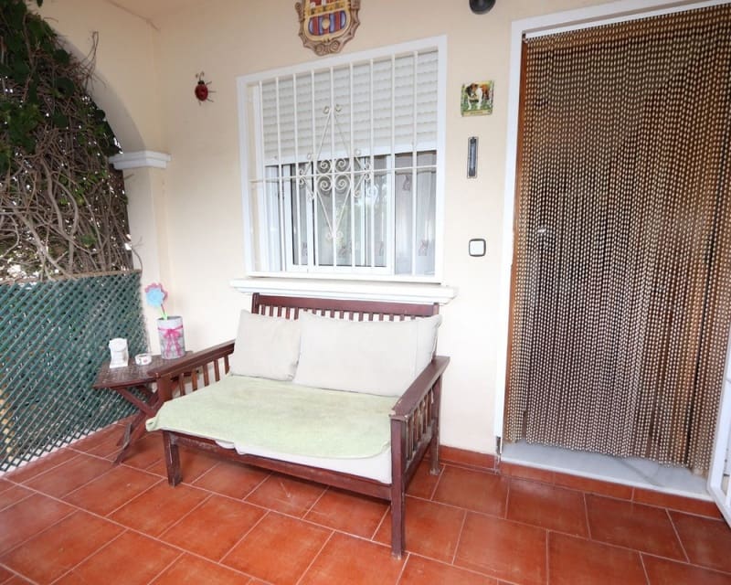 3 soveværelse Lejlighed til salg i Playa Flamenca med swimmingpool - € 194.000 (Ref: 9874345)
