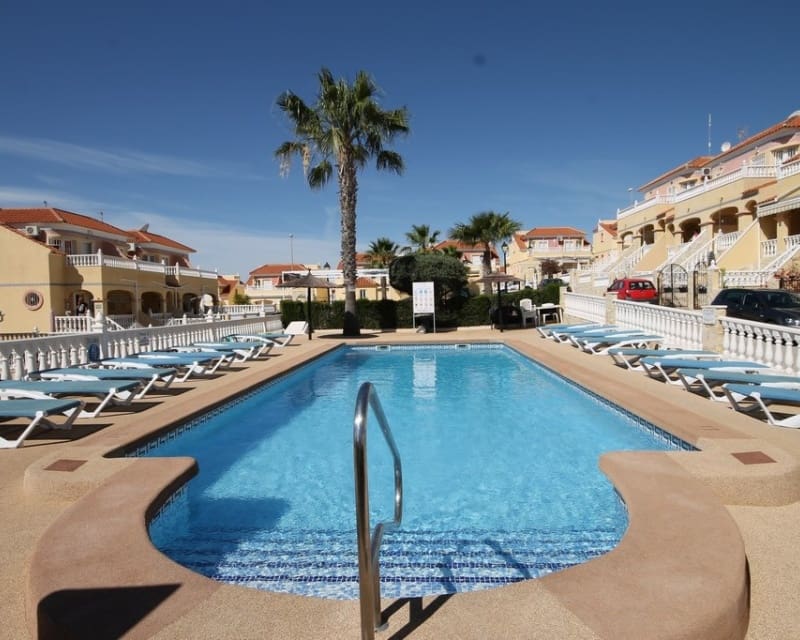 3 quarto Casa em Banda para venda em Orihuela Costa - 225 000 € (Ref: 9874348)
