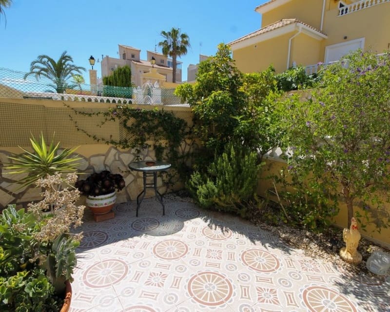 3 quarto Casa em Banda para venda em Orihuela Costa - 225 000 € (Ref: 9874348)