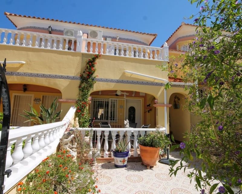 3 quarto Casa em Banda para venda em Orihuela Costa - 225 000 € (Ref: 9874348)