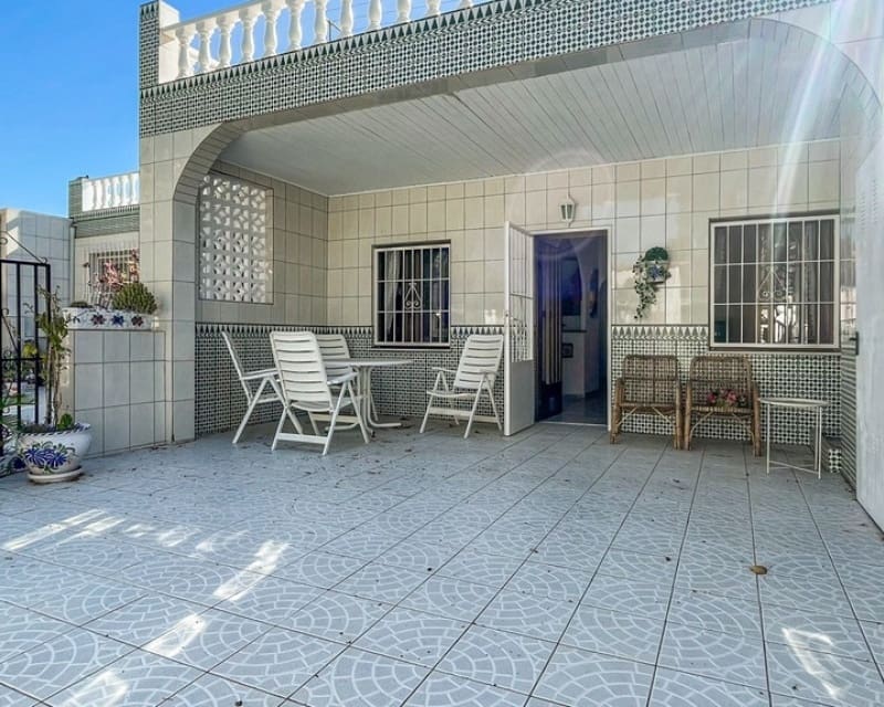 2 bedroom Townhouse for sale in Torrevieja - € 139,900 (Ref: 9874354)