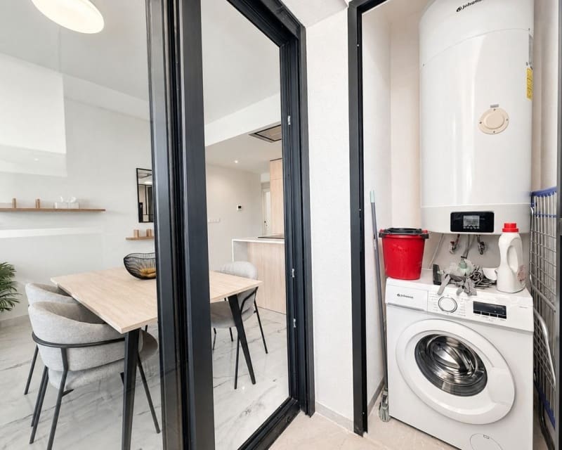 2 sypialnia Apartament na sprzedaż w Villamartin z basenem - 287 000 € (Ref: 9874361)