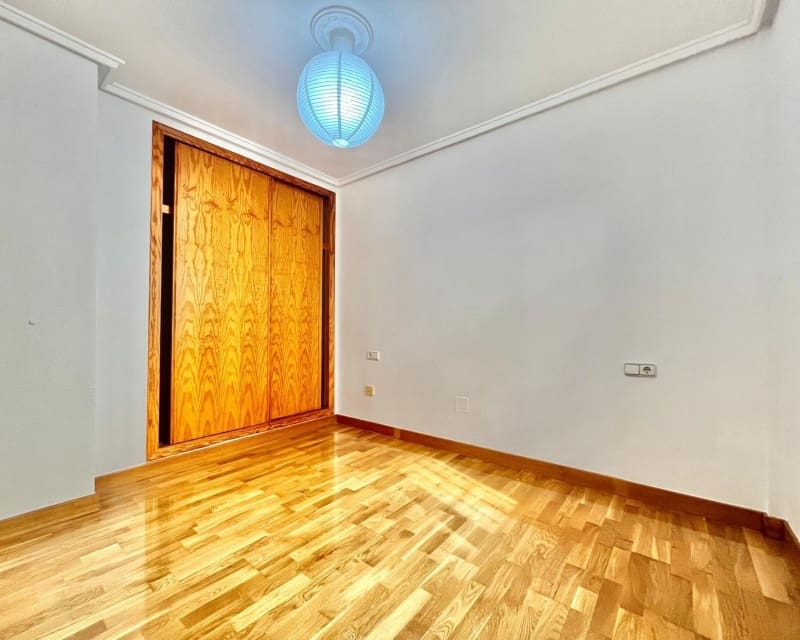 3 bedroom Villa for sale in Playa Flamenca with pool - € 229,000 (Ref: 9874363)