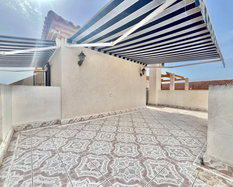 3 bedroom Villa for sale in Playa Flamenca with pool - € 229,000 (Ref: 9874363)