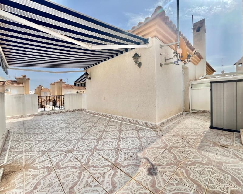 3 bedroom Villa for sale in Playa Flamenca with pool - € 229,000 (Ref: 9874363)
