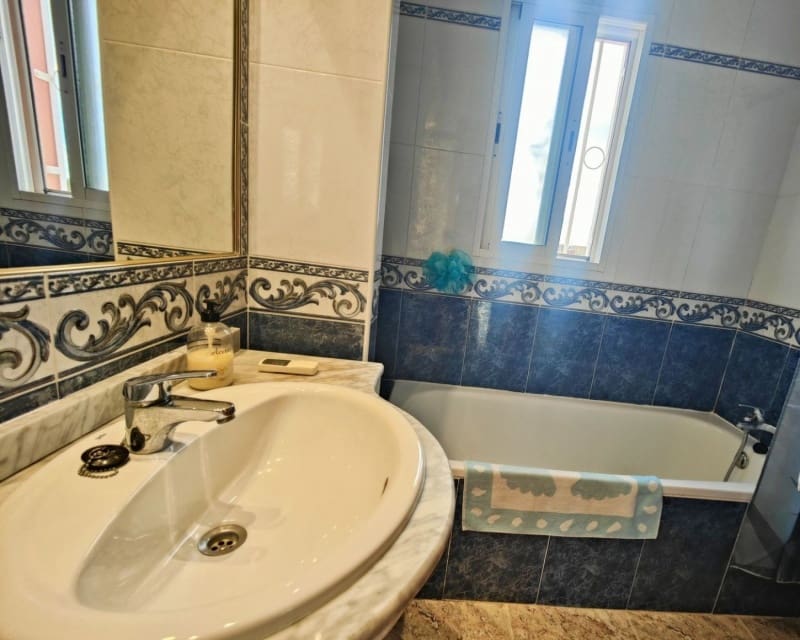 2 quarto Casa em Banda para venda em Cabo Roig com piscina - 199 990 € (Ref: 9874364)
