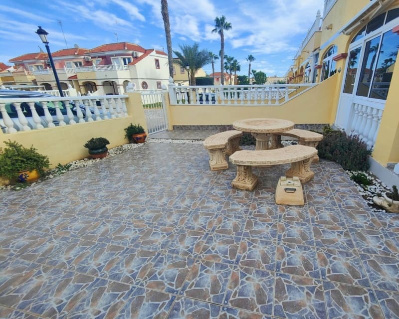 2 quarto Casa em Banda para venda em Cabo Roig com piscina - 199 990 € (Ref: 9874364)