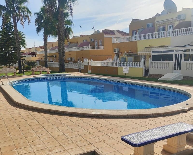 2 quarto Casa em Banda para venda em Cabo Roig com piscina - 199 990 € (Ref: 9874364)