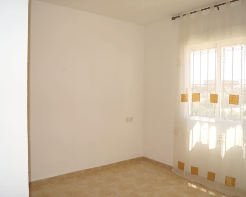 Apartamento de 2 habitaciones en La Zenia en venta con piscina - 169.950 € (Ref: 9874365)