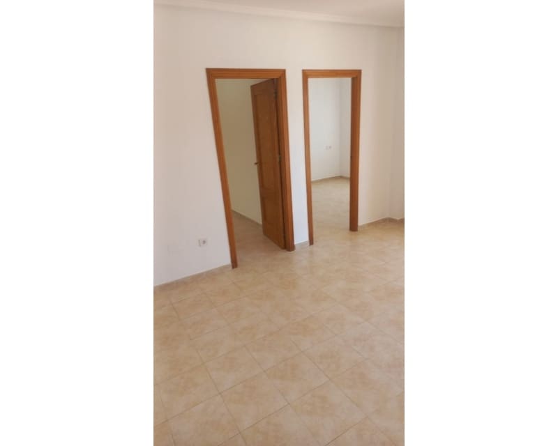 Apartamento de 2 habitaciones en La Zenia en venta con piscina - 169.950 € (Ref: 9874365)