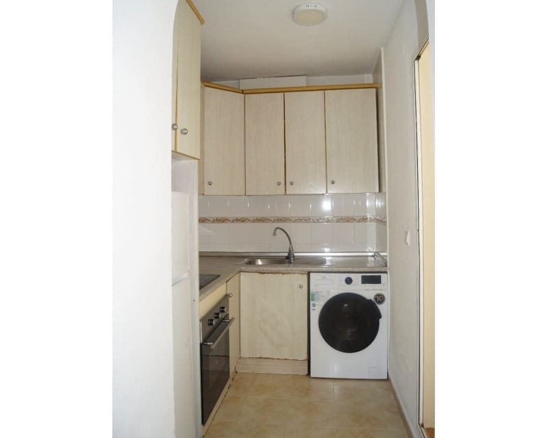 Apartamento de 2 habitaciones en La Zenia en venta con piscina - 169.950 € (Ref: 9874365)