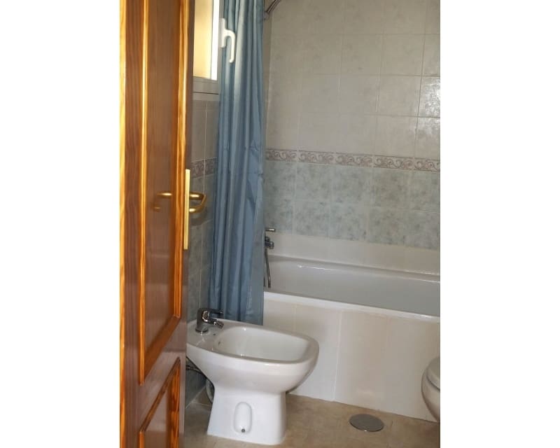 Apartamento de 2 habitaciones en La Zenia en venta con piscina - 169.950 € (Ref: 9874365)