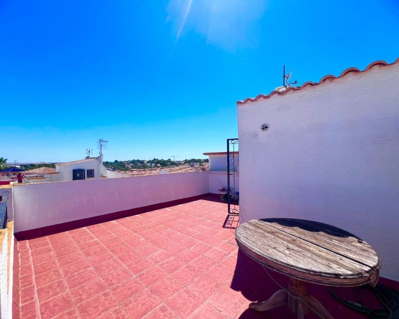 3 slaapkamer Villa te koop in Los Altos met zwembad - € 234.950 (Ref: 9874368)