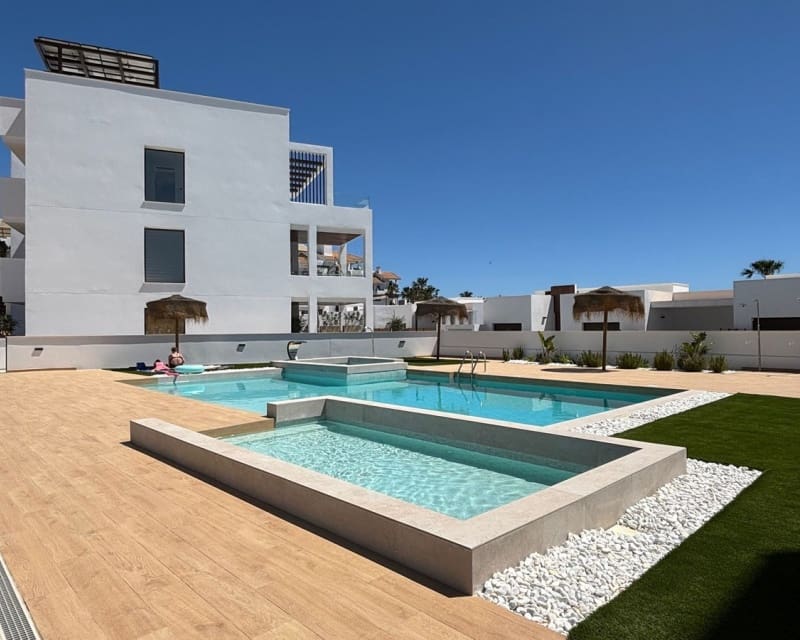 2 chambre Appartement à vendre à Los Alcazares avec piscine - 260 000 € (Ref: 9875285)