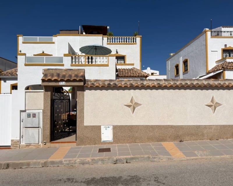 3 chambre Villa/Maison à vendre à San Miguel de Salinas avec piscine - 220 000 € (Ref: 9875288)
