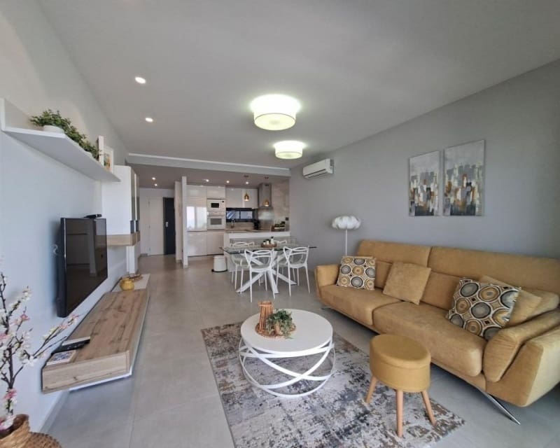 2 bedroom Apartment for sale in Guardamar del Segura with pool - € 249,500 (Ref: 9875289)