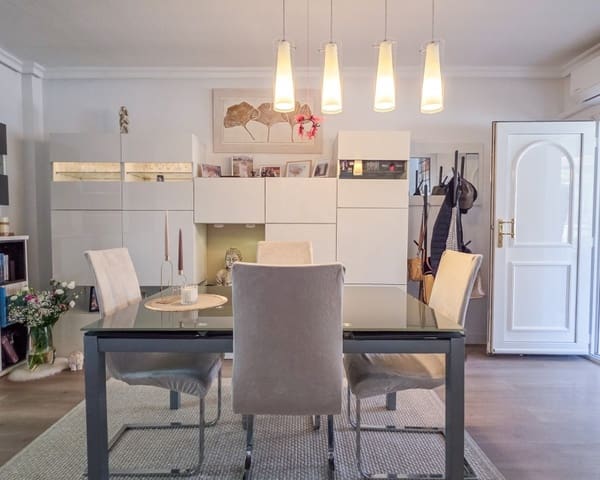 2 makuuhuone Huvila myytävänä paikassa Los Balcones mukana uima-altaan - 218 500 € (Ref: 9875290)
