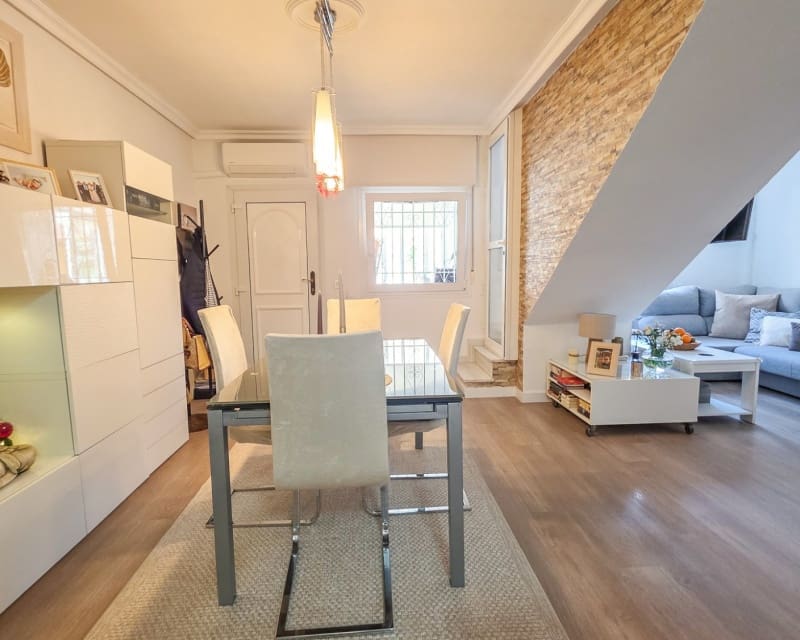 2 makuuhuone Huvila myytävänä paikassa Los Balcones mukana uima-altaan - 218 500 € (Ref: 9875290)