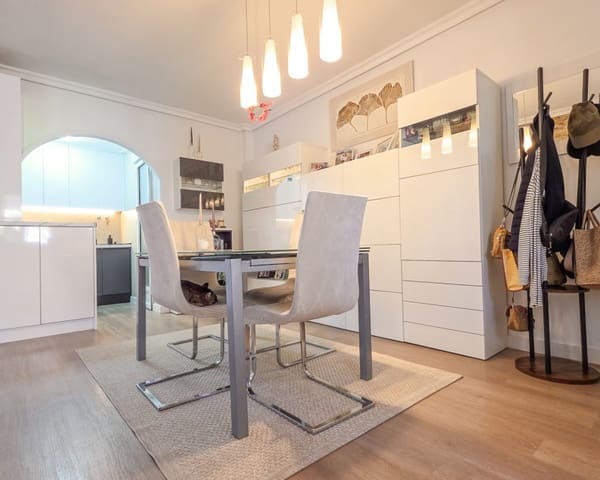 2 makuuhuone Huvila myytävänä paikassa Los Balcones mukana uima-altaan - 218 500 € (Ref: 9875290)