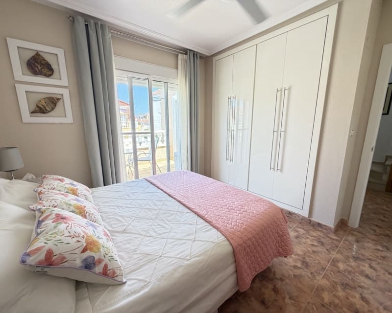2 bedroom Townhouse for sale in La Zenia with pool - € 269,000 (Ref: 9877433)