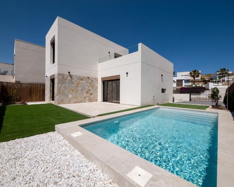 Chalet de 3 habitaciones en Algorfa en venta con piscina - 489.000 € (Ref: 9895470)