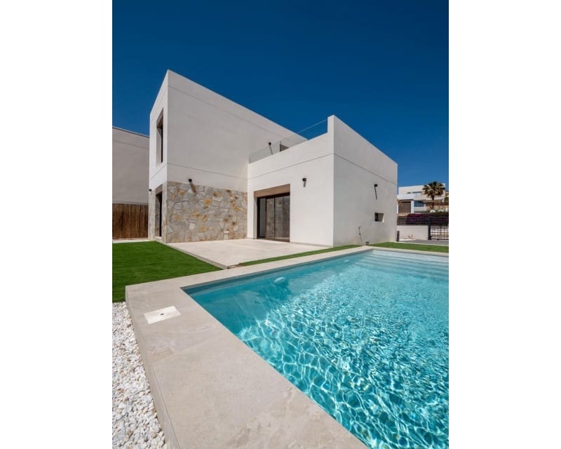 Chalet de 3 habitaciones en Algorfa en venta con piscina - 489.000 € (Ref: 9895470)