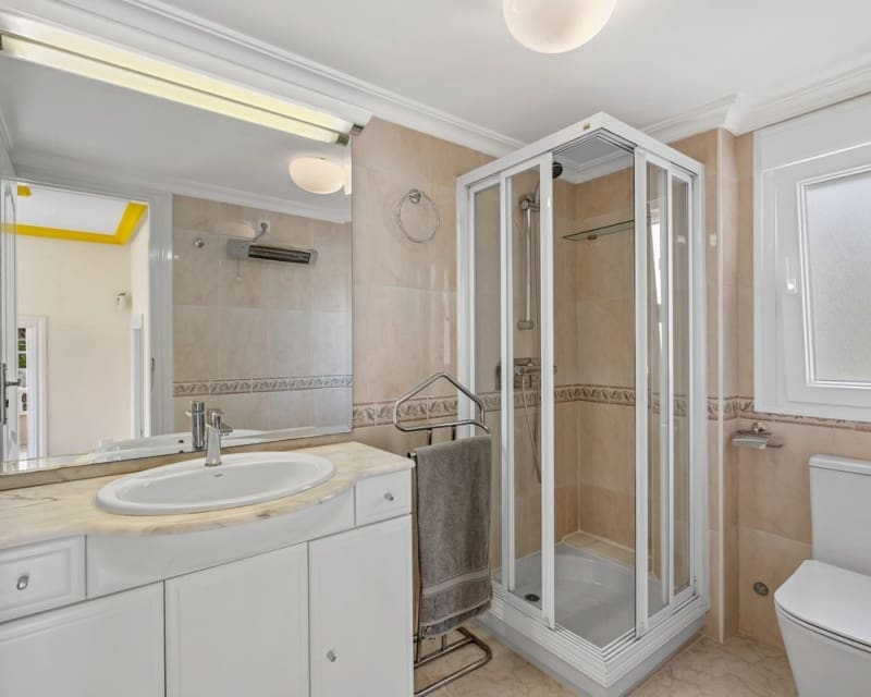 4 sovrum Villa till salu i Ciudad Quesada - 750 000 € (Ref: 9895474)