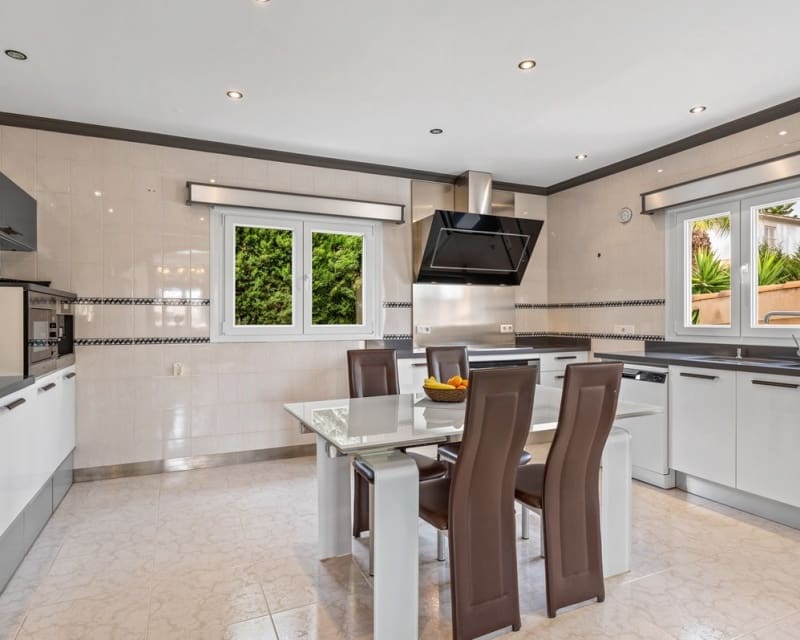4 sovrum Villa till salu i Ciudad Quesada - 750 000 € (Ref: 9895474)