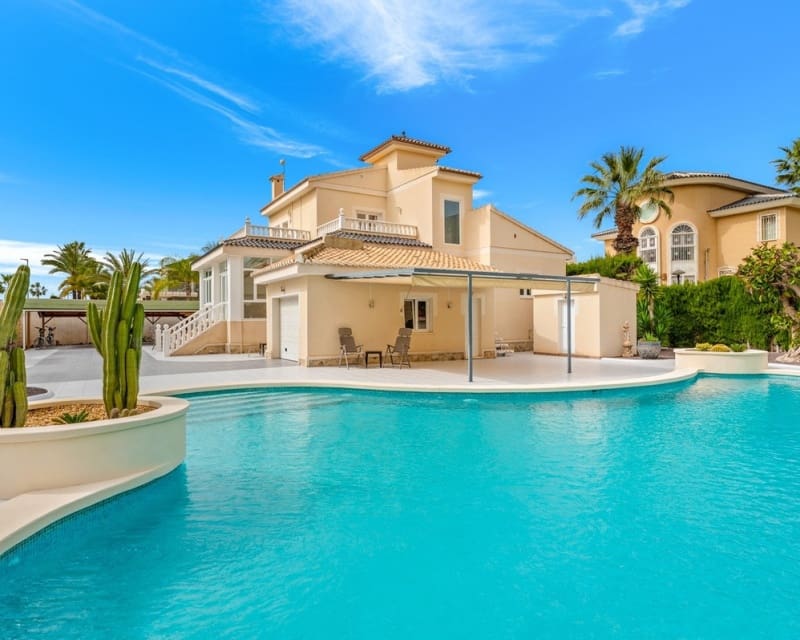 4 sovrum Villa till salu i Ciudad Quesada - 750 000 € (Ref: 9895474)