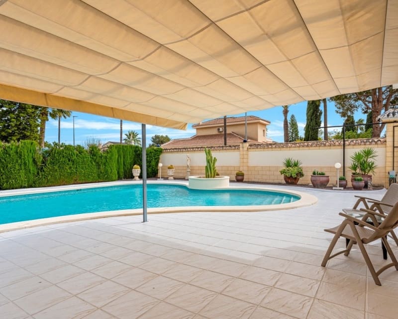 4 sovrum Villa till salu i Ciudad Quesada - 750 000 € (Ref: 9895474)