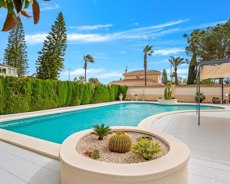 4 sovrum Villa till salu i Ciudad Quesada - 750 000 € (Ref: 9895474)