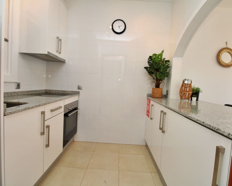 1 bedroom Apartment for sale in Villamartin with pool - € 129,500 (Ref: 9895477)
