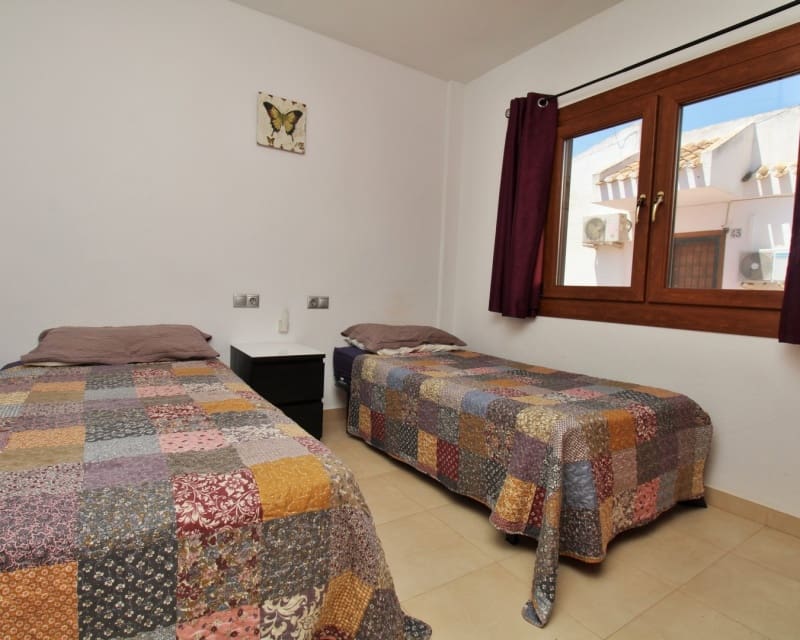 1 bedroom Apartment for sale in Villamartin with pool - € 129,500 (Ref: 9895477)