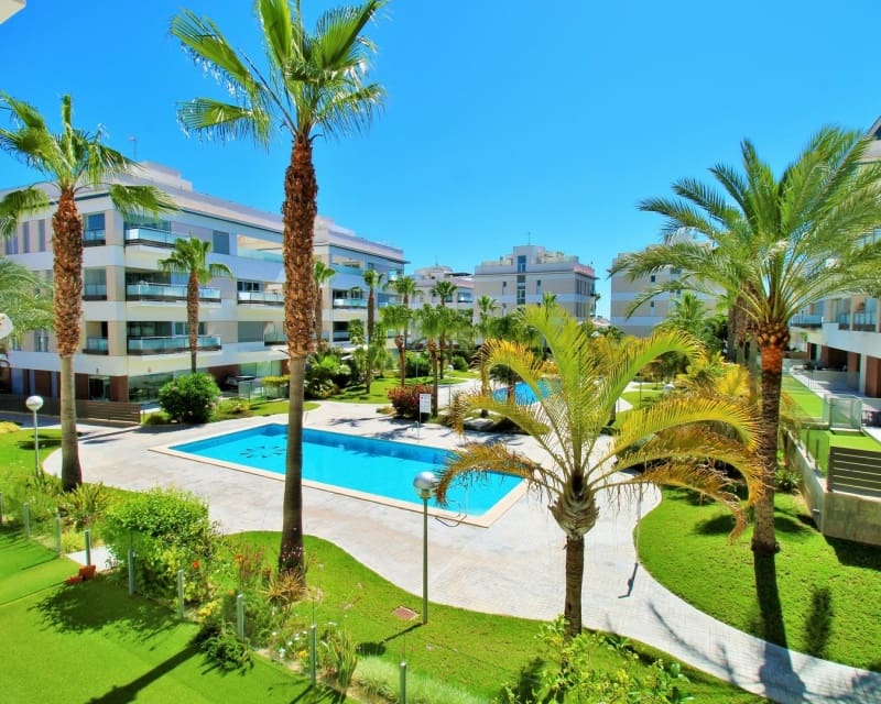 2 sovrum Lägenhet till salu i Villamartin med pool - 249 999 € (Ref: 9895478)