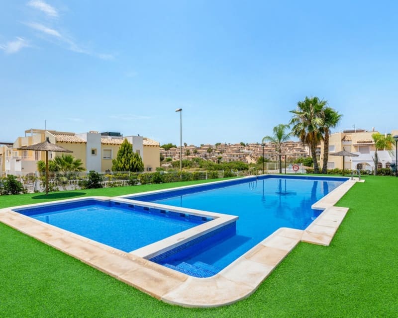 2 soveværelse Lejlighed til salg i Villamartin - € 229.000 (Ref: 9895479)
